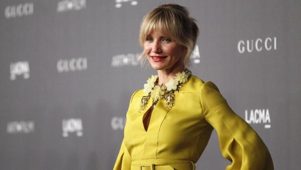 Actress Cameron Diaz poses at the Los Angeles County Museum of Art (LACMA) 2012 Art + Film Gala in Los Angeles, California October 27, 2012. REUTERS/Mario Anzuoni (UNITED STATES - Tags: ENTERTAINMENT)