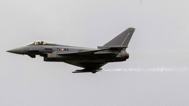 Noch beherrschen Eurofighter den Luftraum, doch bald werden sie Unterstützung von ungarischen Gripen brauchen.