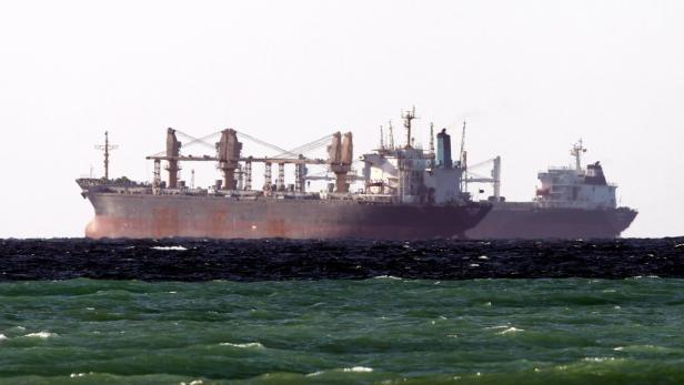 Iran dreht selbst den Ölhahn zu