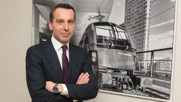 Christian Kern in seinem ÖBB-Büro am Wiener Hauptbahnhof.