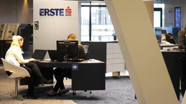 Erste Bank und Sparkassen hoffen auf neue Kunden.