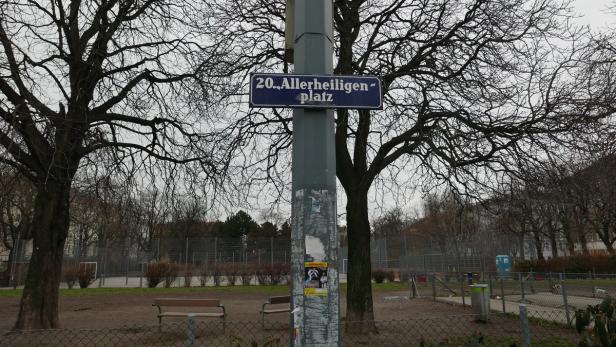 Eingang zum Allerheiligenpark: Im Jänner ist hier (noch) nicht der Bär los