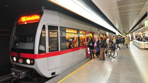 Männer sollen in Wiener U-Bahn mit Bombe gedroht haben