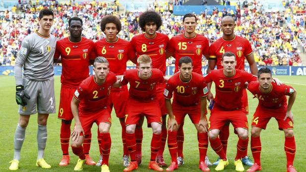 Drei Änderungen in der Startelf nahm Belgien-Coach Marc Wilmots im Vergleich zum Algerien-Spiel vor. Vermaelen, Fellaini und Mertens rückten für Vertonghen, Dembele und Chadli in die Mannschaft.