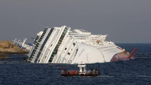 Costa: Schiff rutscht weiter ab