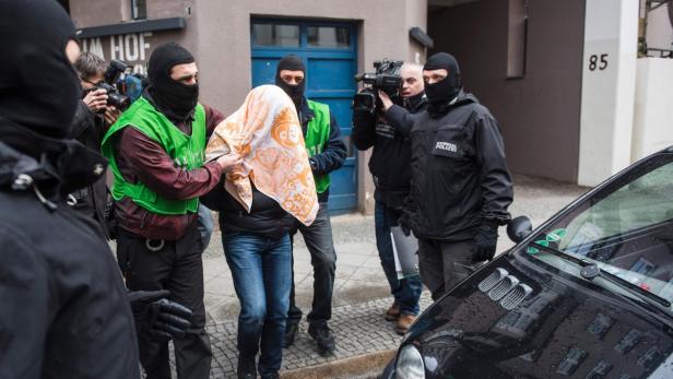 Verhaftung nach Razzia in Berlin