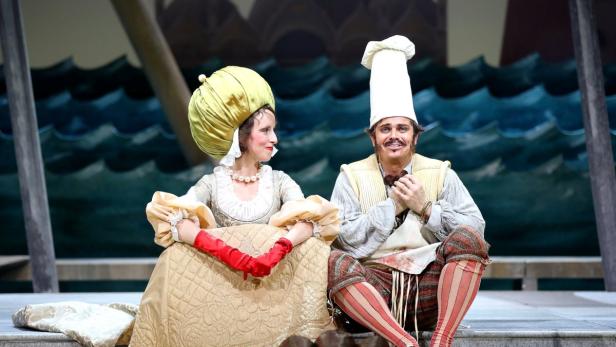 Venezianischer Karneval am Gürtel: Johanna Arrouas (Ciboletta), Michael Havlicek (Pappacoda).