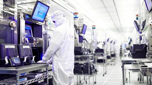 Ein Blick in die Hightech-Produktion bei Infineon.