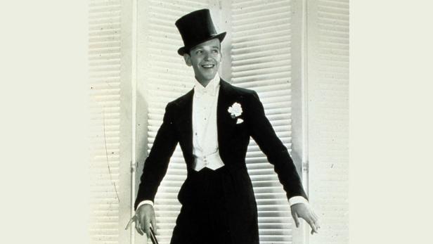 Fred Astaire: Die Filmlegende begeisterte ihr Publikum mit Stepptanz-Nummern im edlen Frack. Astaire prägte die vollendete Eleganz.