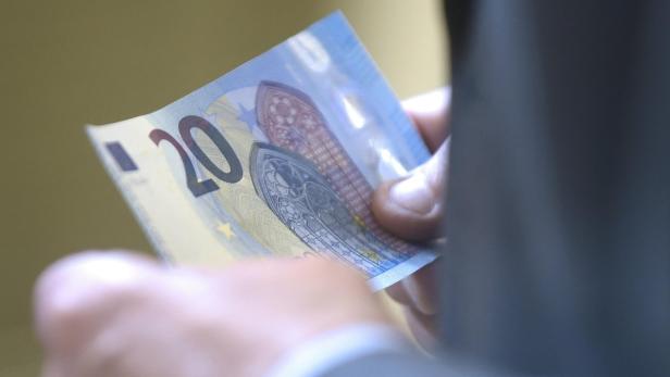 PRÄSENTATION "NEUE 20-EURO-BANKNOTE" IN DER ÖSTERR