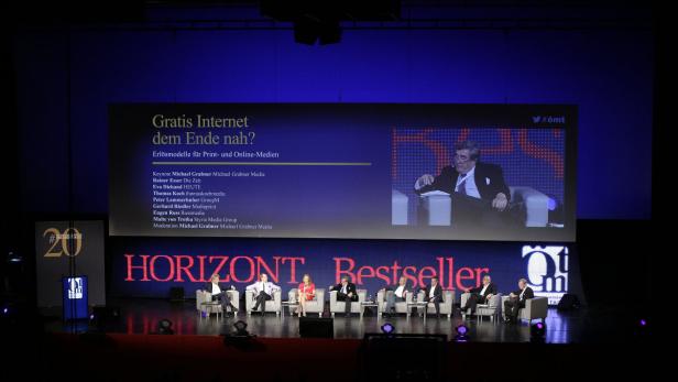 Podium der 20. Österreichischen Medientage in der Wiener Stadthalle.