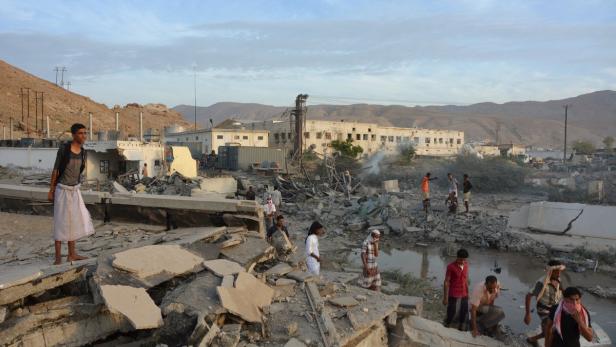 Die jemenitische Stadt Mukalla nach den Luftangriffen.