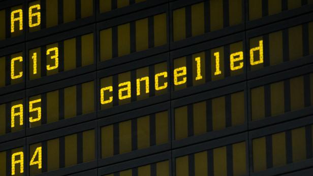 Flug &quot;cancelled&quot; - das ist am Mittwoch in Deutschland nicht auszuschließen.