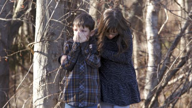 ATTENTION EDITORS - REUTERS PICTURE HIGHLIGHT TRANSMITTED BY 1750 GMT ON DECEMBER 14, 2012 Young children wait outside Sandy Hook Elementary School after a shooting in Newtown, Connecticut REUTERS NEWS PICTURES HAS NOW MADE IT EASIER TO FIND THE BEST PHOTOS FROM THE MOST IMPORTANT STORIES AND TOP STANDALONES EACH DAY. Search for &quot;TPX&quot; in the IPTC Supplemental Category field or &quot;IMAGES OF THE DAY&quot; in the Caption field and you will find a selection of 80-100 of our daily Top Pictures. REUTERS NEWS PICTURES. TEMPLATE OUT