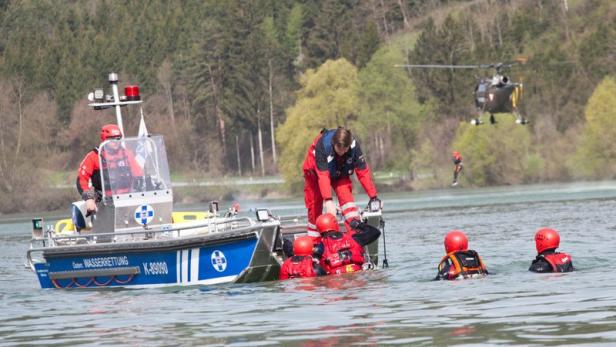 Motor von Boot der Wasserrettung gestohlen