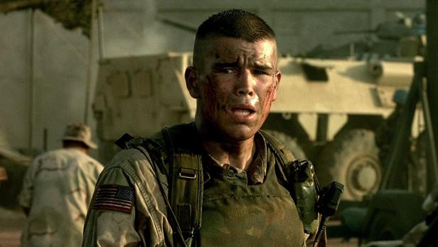 Der Film wurde von der U.S. Army mit Material und Statisten unterstützt – im Gegenzug nahmen die Macher „Rücksicht“. Teilweise wurden die Namen der Soldaten geändert und Szenen entfielen.