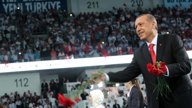 Erdogan beim gestrigen AKP-Kongress