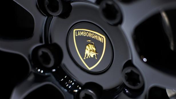 Lamborghini plant Geländewagen