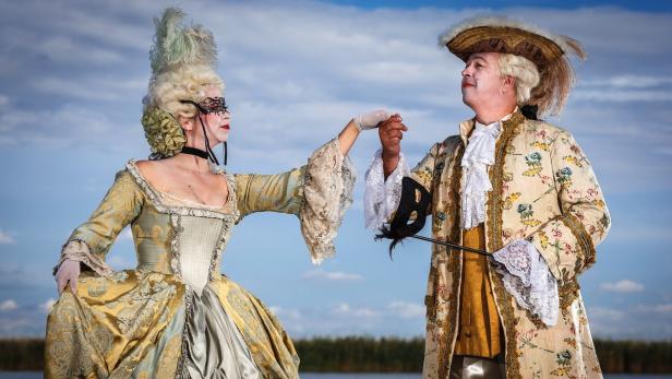 Bei den Seefestspielen Mörbisch inszeniert Intendantin Dagmar Schellenberger „Eine Nacht in Venedig“, ein Kostümspektakel, wie es Mörbisch noch nie gesehen haben soll
