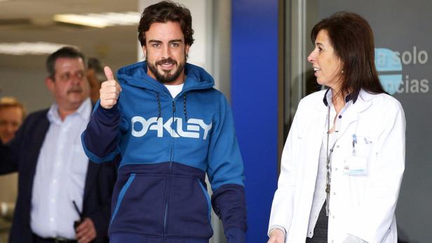 Alonso konnte längst das Spital verlassen, doch nach dem Crash bleiben Fragezeichen.