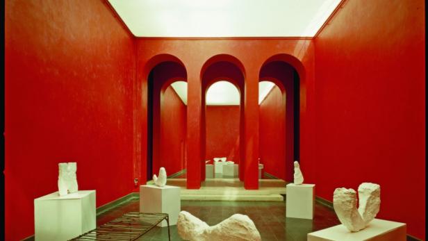 Franz West österreichischer Pavillon, XLIV. Biennale di Venezia, 1990 © Archiv Galerie Peter Pakesch, Wien
