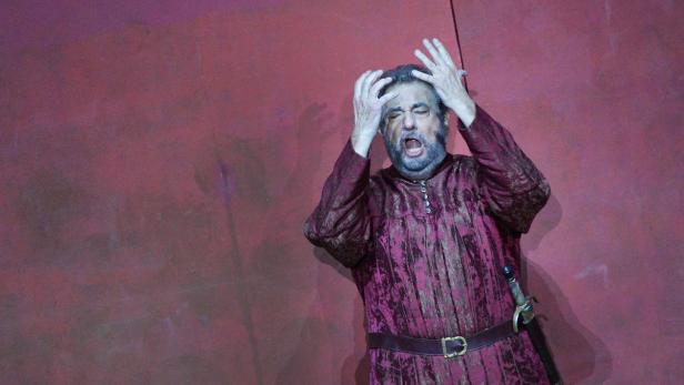 Kein Glück: Domingo als Graf Luna bei den Festspielen 2014
