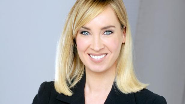 ORF"Nadja Bernhard", Nadja Bernhard wird ab Mitte März neben ORF-TV-Kulturchef Martin Traxl neue Moderatorin des ORF-TV-Kulturmagazins "Kulturmontag". Sie folgt Clarissa Stadler nach, die im November 2011 ihren Rückzug vom Bildschirm bekanntgegeben hatt