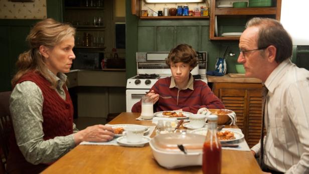 Frances McDormand (mit Richard Jenkins, re.) als schroffe Ehefrau und Mutter schmeißt in der Mini-HBO-Serie „Olive Kitteridge“ gerne das Abendessen in den Mistkübel