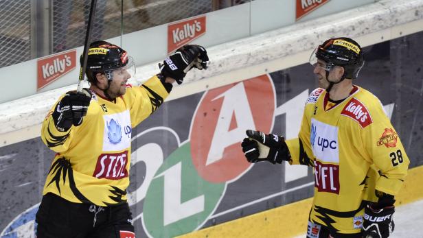 Francois Fortier (l.) brachte die Wiener 1:0 in Führung.