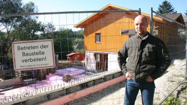 Laut Jürgen Alt von der WWA werden im Zuge des Neubaus Teile des neuen Stadels wieder abgerissen