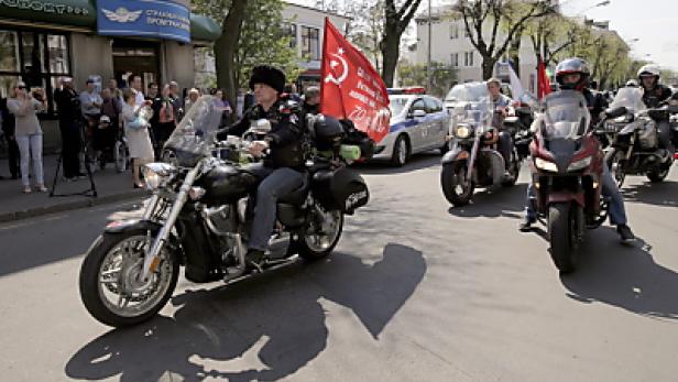 Putins Biker "Nachtwölfe" wollen auf ihrer Siegesfahrt wieder in Wien Halt machen