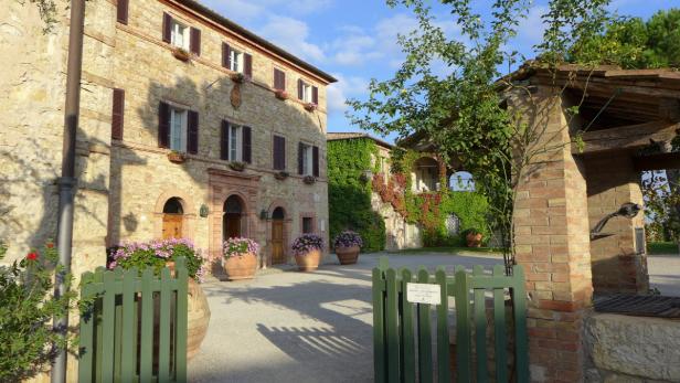 Ende September um 18 Uhr im wunderbaren 5*-Hoteldorf Borgo San Felice im italienischen Chianti-Classico-Gebiet.