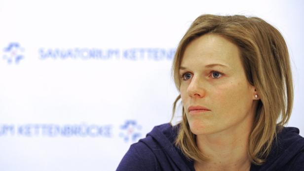 epa03516112 Austrian skier Marlies Schild reacts during a news conference on her injury in Innsbruck, Austria, 22 December 2012. Slalom world champion Marlies Schild is out for the rest of the season with a ruptured ligament in her knee, the Austrian ski federation (OeSV) said on 21 December in a statement. Schild sustained the injury during training on 20 December ahead of a World Cup slalom in Are, Sweden. The exact nature of the injury was determined in an MRI on 21 December in Austria, and the necessary operation was set for later the same day. The OeSV said that Schild will be sidelined for three months which also makes the winner of 33 World Cup races miss the home world championships in Schladming in February 2013. EPA/ROBERT PARIGGER