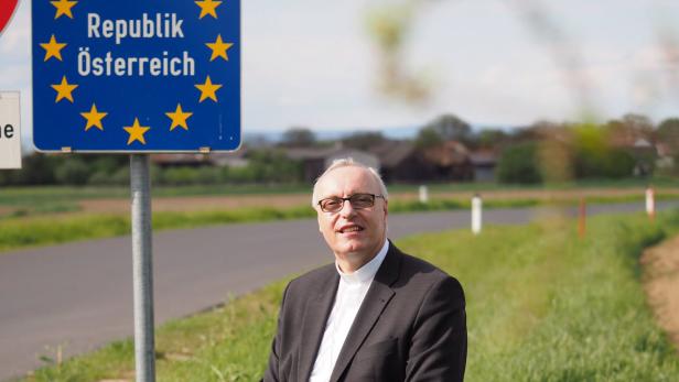 Bischof Zsifkovics war vor Ort am Grenzübergang Moschendorf