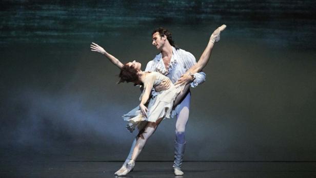 Nina Poláková und Roman Lazik.