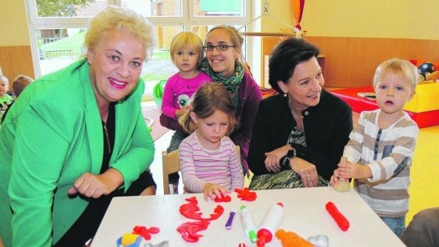 Kindergarten Trausdorf, Dunst, Heinisch-Hosek