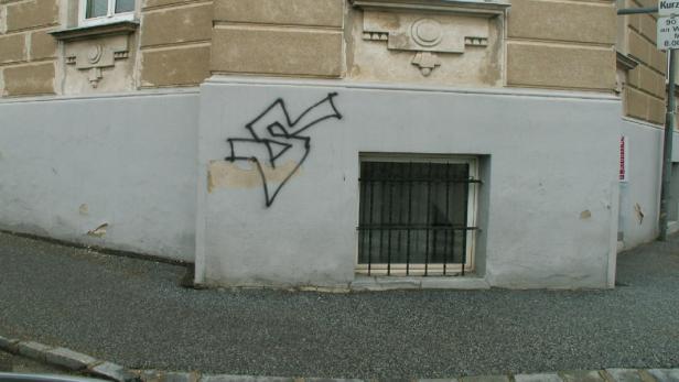 Horn: Graffiti-Duo bemalt halbe Stadt