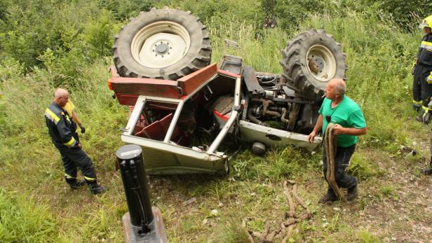 Ex-Politiker mit Traktor verunglückt