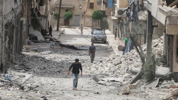 Trümmer in den Straßen von Aleppo