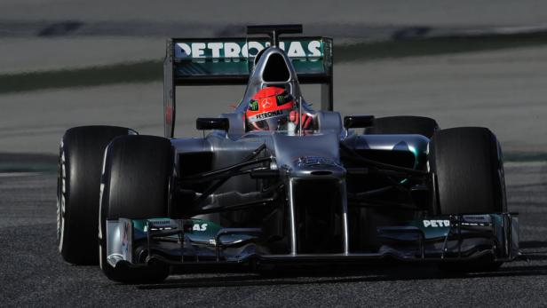 Mercedes stark, Ferrari in Not