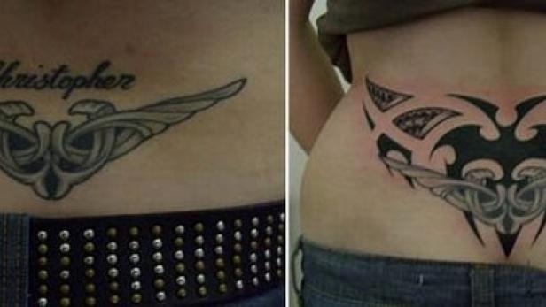 Zwei Bilder zeigen ein Tattoo am unteren Rücken, einmal mit dem Namen „Christopher“ und einmal als Cover-up.