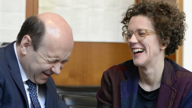 Wiens Operndirektor Dominique Meyer mit Komponistin Olga Neuwirth