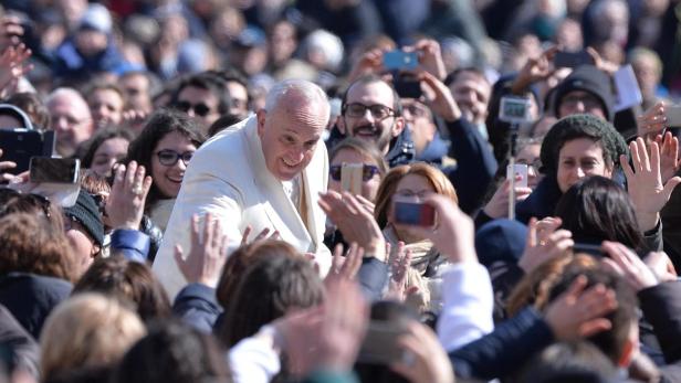 Papst Franziskus sucht die Nähe zu den Menschen.