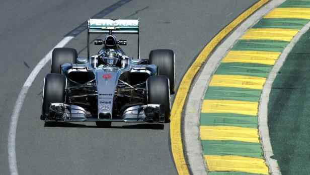 Alles im grünen Bereich für die Silbernen: Der Tagesschnellste Nico Rosberg im Mercedes