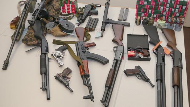 60-Jähriger handelte illegal mit schweren Waffen