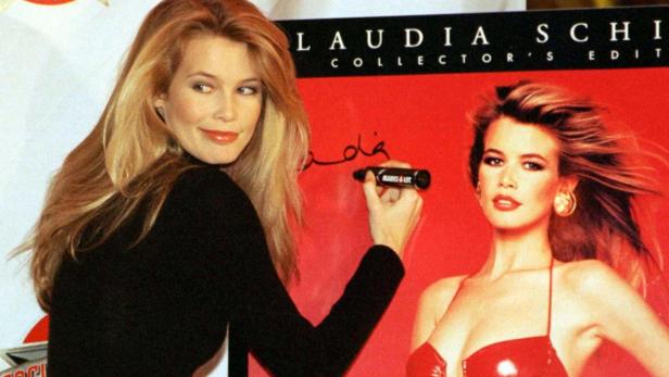 CLAUDIA SCHIFFER AUTOGRAPHS NEW 1997 CALENDER
