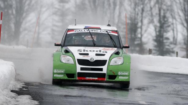 Jan Kopecky of the Czech Republic drives his Skoda Fabia S2000 during the first stage between Burzet and Lachamp-Raphael of the IRC Monte-Carlo car rally, near Sagnes, centre of France, January 20, 2010. REUTERS/Robert Pratta (FRANCE - Tags: SPORT MOTOR RACING)