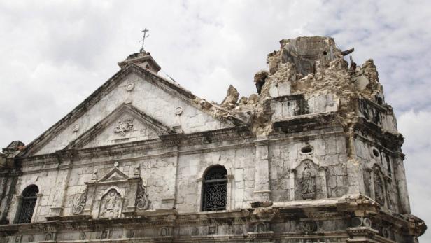 Ein Erdbeben der Stärke 7,2 auf der Richter-Skala hat die Philippinen erschüttert.