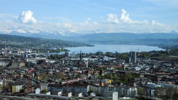 Der Großraum Zürich erstreckt sich über Dutzende Kilometer – zwischen deutscher Grenze und Zürichsee wird allmählich der Platz knapp.