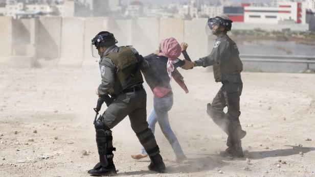 Alltag in Israel – Polizeieinsatz in Ramallah.